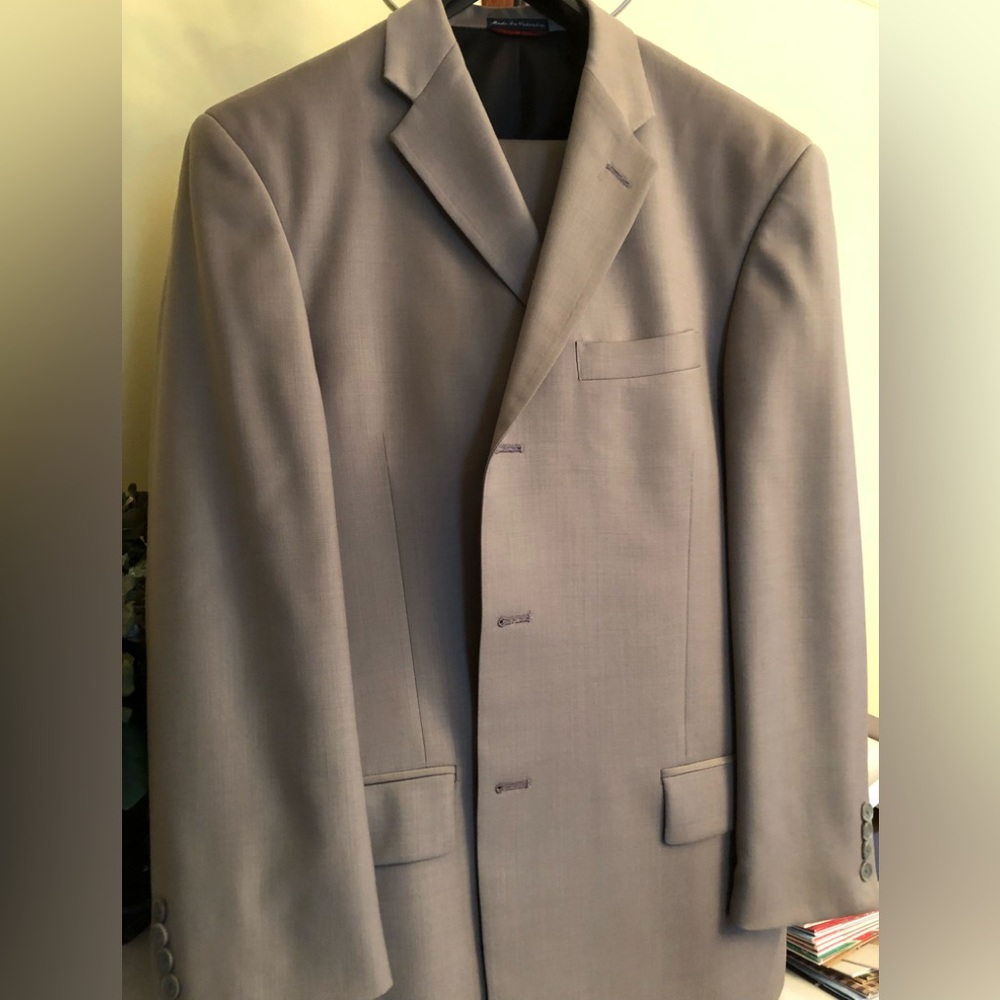 Men’s Pierre Cardin suit